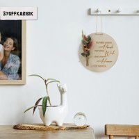 Holzscheibe Mama mit bunten Trockenblumen